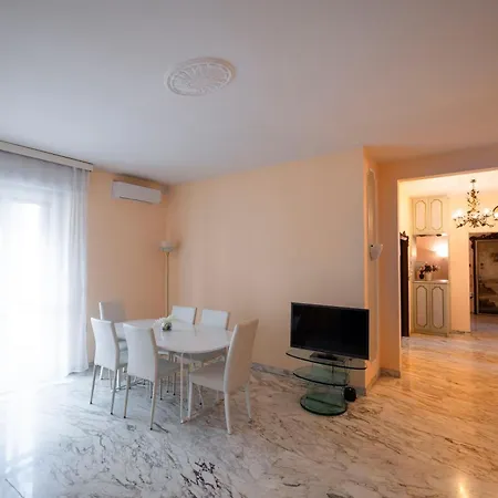 Daire Splendido In Zona Citta Studi
